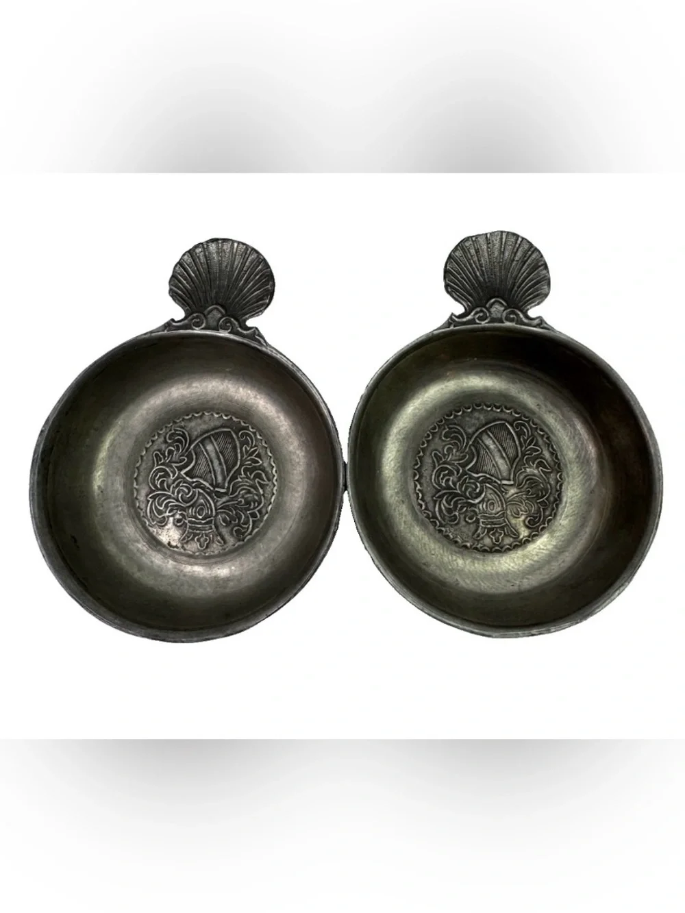 VTG Lot Of 2 Tastevin Wine Taster Shell Handle Heraldic Crest Crested  Dish Cup